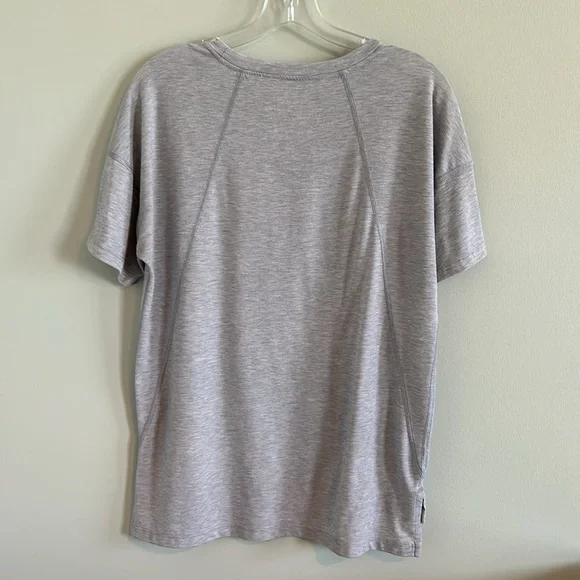 *SOLD* The North Face Top, Size Medium - Picture 6 of 7